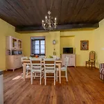 Guesthost - Antica Ferrovia Casa Storica * تارفيسيو