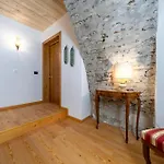 Guesthost - Antica Ferrovia Casa Storica Apartments Tarvisio Apartment