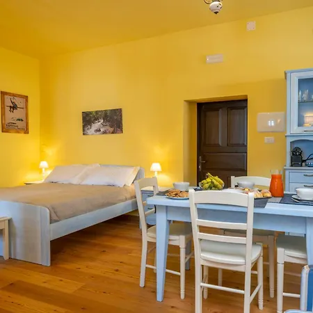Apartamento Guesthost - Antica Ferrovia Casa Storica *