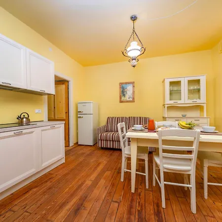 Apartamento Guesthost - Antica Ferrovia Casa Storica Tarvisio