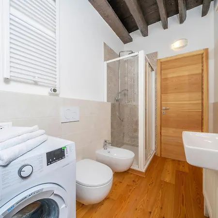 Apartamento Guesthost - Antica Ferrovia Casa Storica *