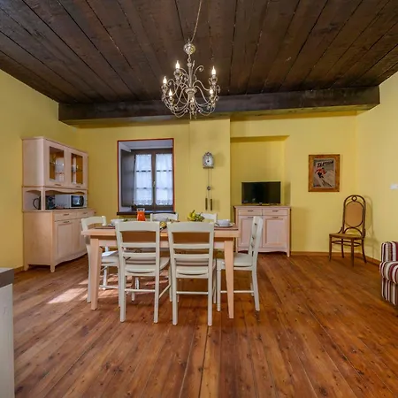 Guesthost - Antica Ferrovia Casa Storica * Tarvisio