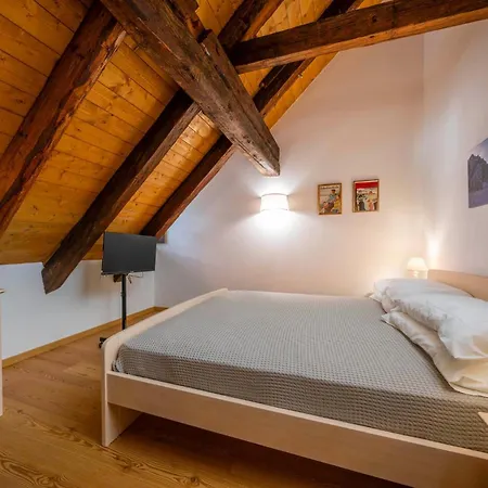 Apartamento Guesthost - Antica Ferrovia Casa Storica *