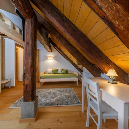 Guesthost - Antica Ferrovia Casa Storica Tarvisio