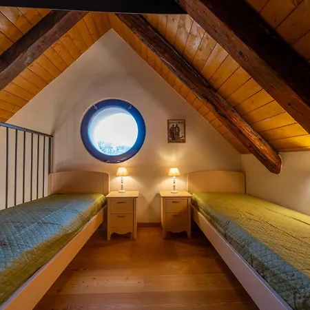 Guesthost - Antica Ferrovia Casa Storica Apartment *