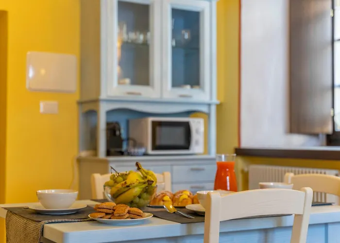 Guesthost - Antica Ferrovia Apartman *